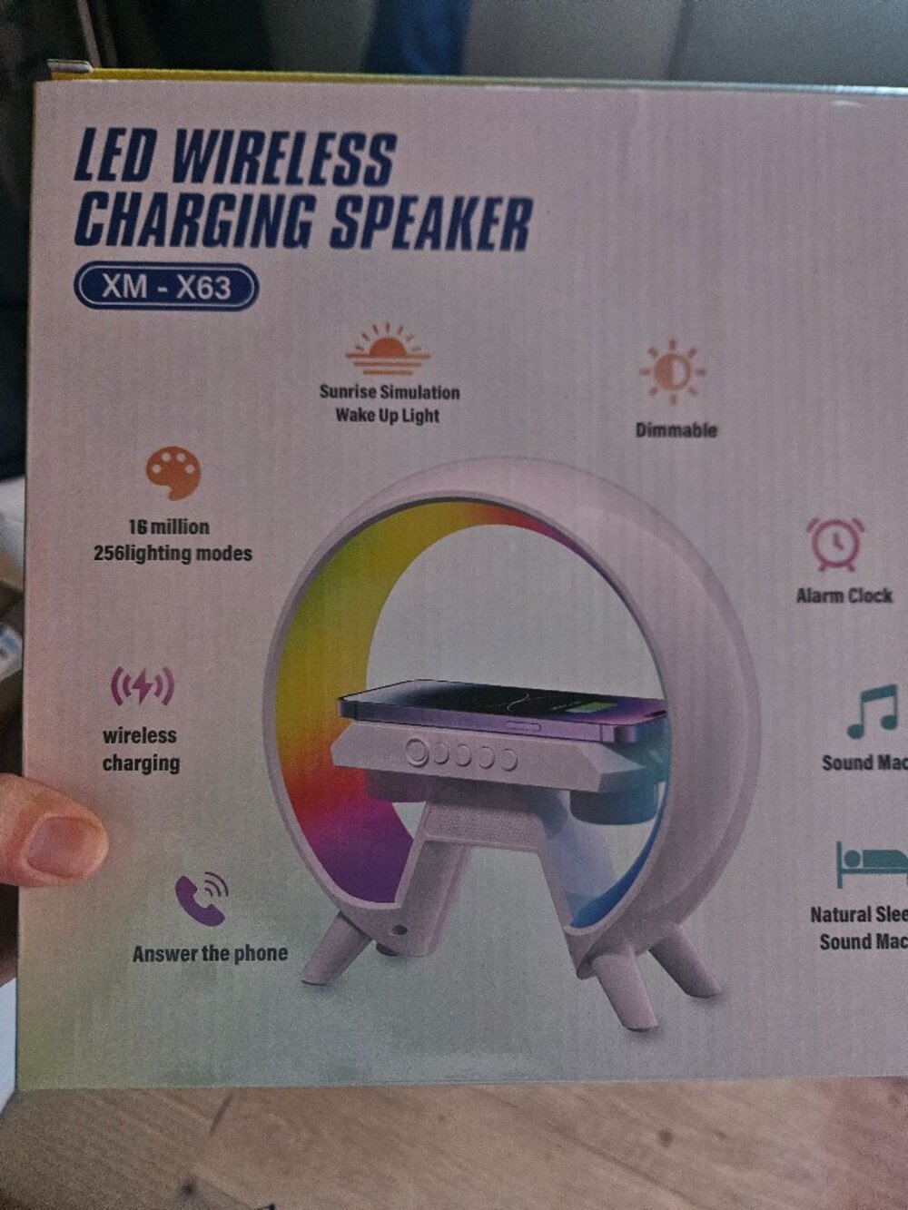 Wireless charging station